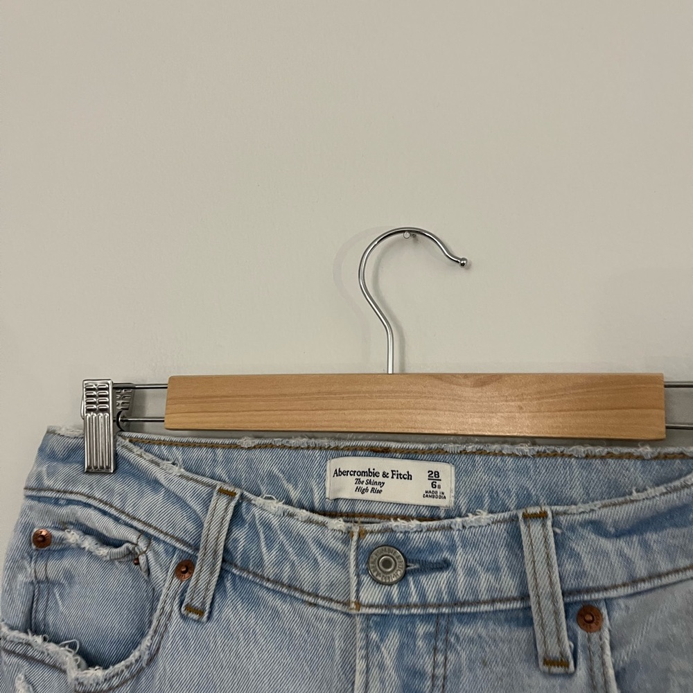Abercrombie & Fitch The Skinny High Rise Blue Distressed Jeans - Picture 6 of 6